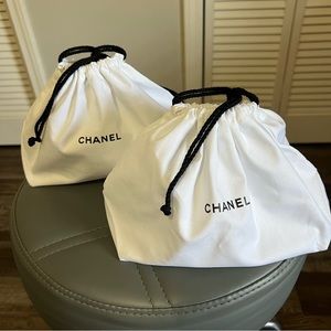 🆕 Chanel 🤍 travel/gift/organization bag